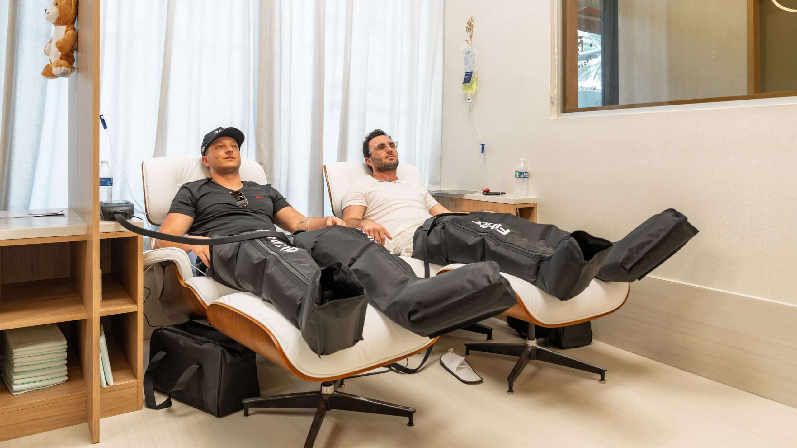 Compression therapy pants at TrufaMED for athletic recovery