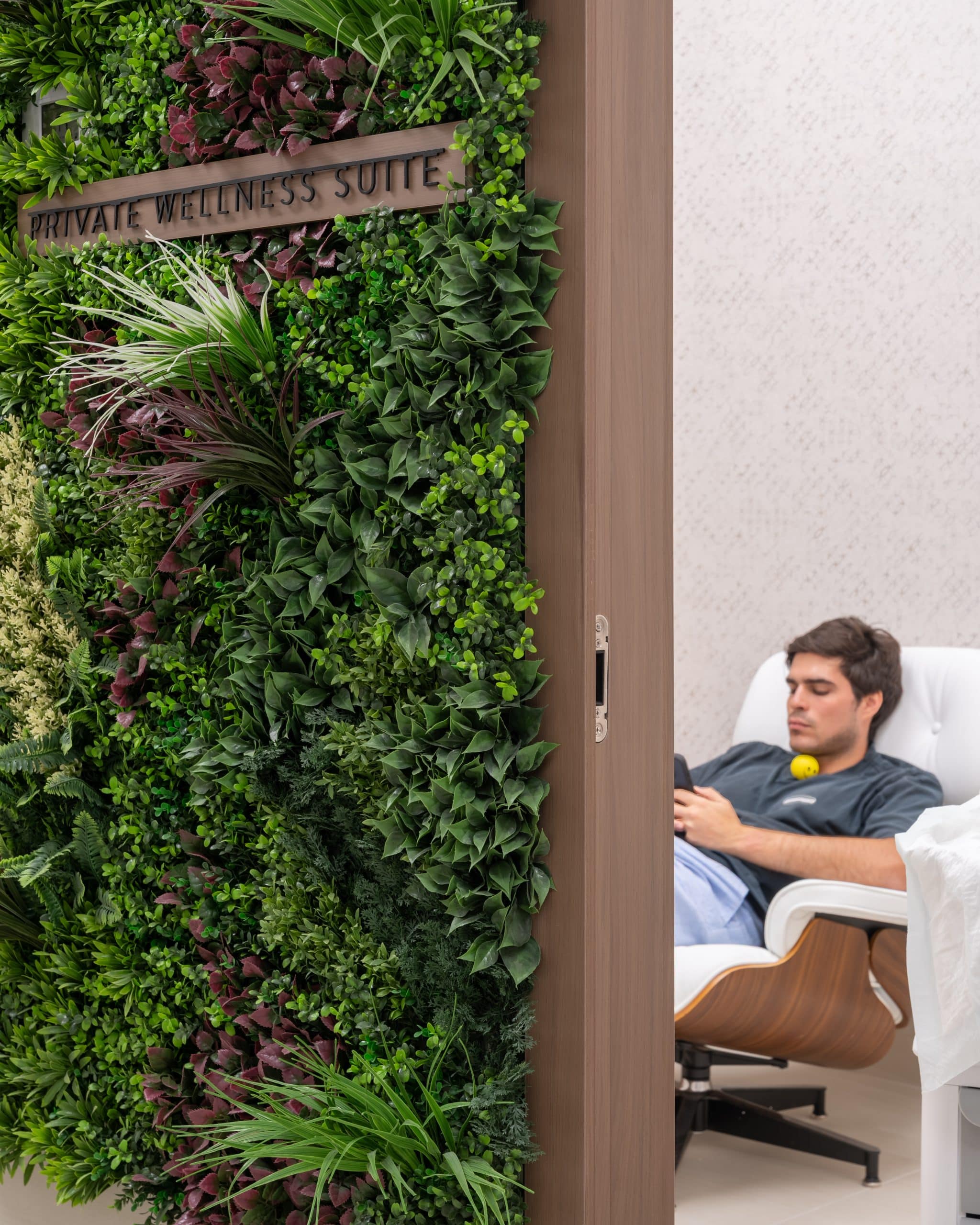 Private suite for IV therapy at TrufaMED urgent care Surfside